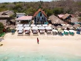 Nena Beach, foto 3 de 8